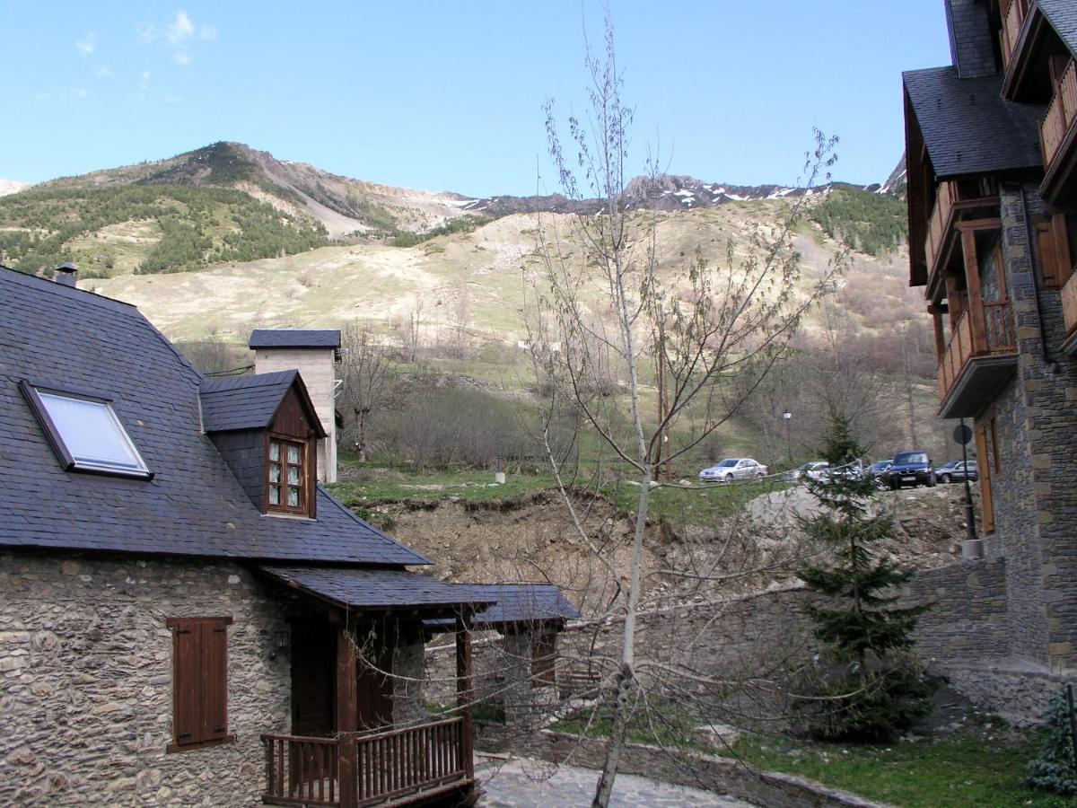 Casa De Piedra Con Encanto En El Bonito Pueblo De Bagergue Ngoại thất bức ảnh